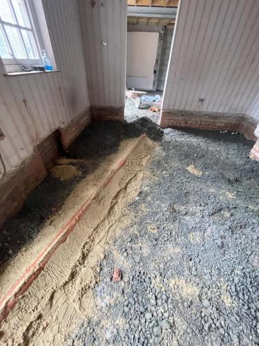 2023-10-02 12-04-50 570