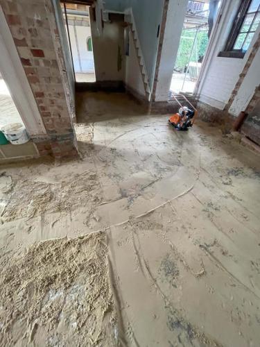 2023-10-04 11-03-57 187